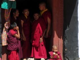 Une éducation au monastère